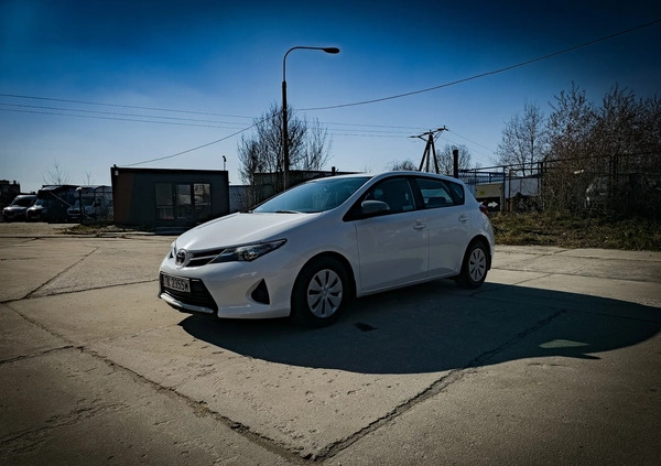 Toyota Auris cena 32900 przebieg: 184000, rok produkcji 2014 z Kielce małe 56